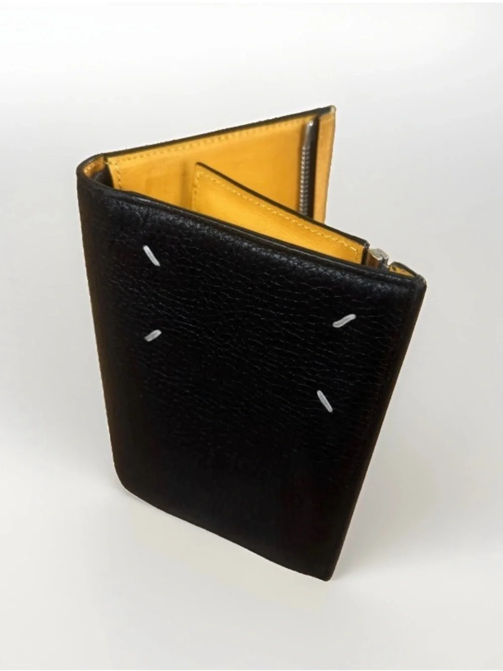 Maison Margiela Archival Pop Color Collection Luxury Bifold Wallet 4 Stitch